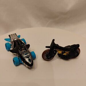 MIXED DIECAST CAR SET